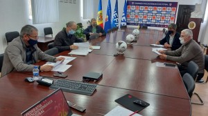 Главный арбитр, лайнсмен и наблюдатель матча Шериф-2 - ФК Фэлешть получили трехматчевую дисквалификацию Главный арбитр, лайнсмен и наблюдатель матча Шериф-2 - ФК Фэлешть получили трехматчевую дисквалификацию