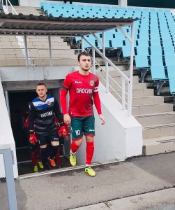 Валерий Коня: "Скажу, что как команда, мы здорово прибавили, и у нас отличная атмосфера и на поле, и в раздевалке" Валерий Коня: "Скажу, что как команда, мы здорово прибавили, и у нас отличная атмосфера и на поле, и в раздевалке"
