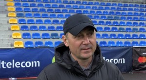 Тренер FCM "Унгень" дисквалифицирован на 3 тура и оштрафован на 10 000 лей, а команда проведет 2 домашних матча без зрителей Тренер FCM "Унгень" дисквалифицирован на 3 тура и оштрафован на 10 000 лей, а команда проведет 2 домашних матча без зрителей