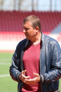 Президент "Олимпа" Николай Барладян: "Нас уверяют, что следующий сезон мы начнем на нашем стадионе в Комрате" Президент "Олимпа" Николай Барладян: "Нас уверяют, что следующий сезон мы начнем на нашем стадионе в Комрате"